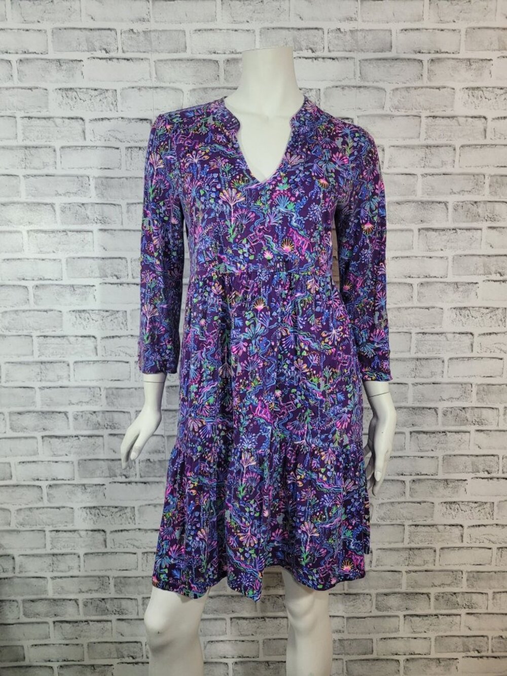Lilly Pulitzer Alaina V Neck Swing Dress Colony Purple Berry Size Medium READ